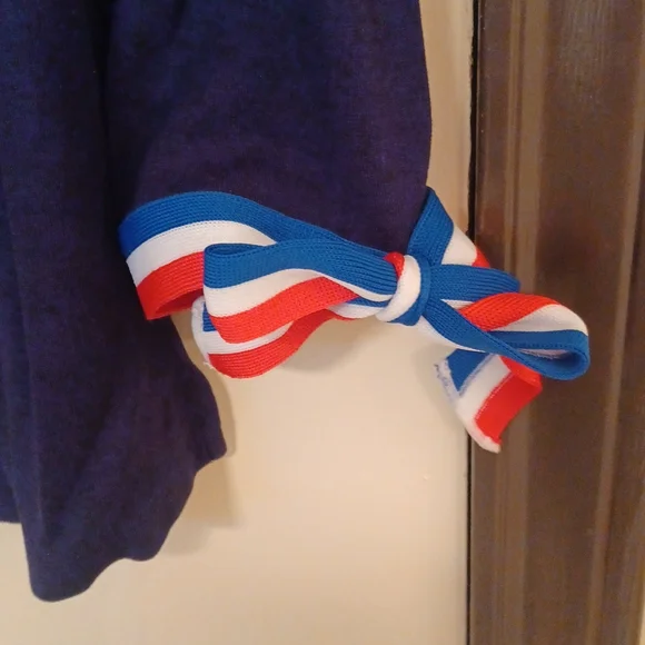 Crown & Ivy 3/4 sleeve top - Picture 3 of 5